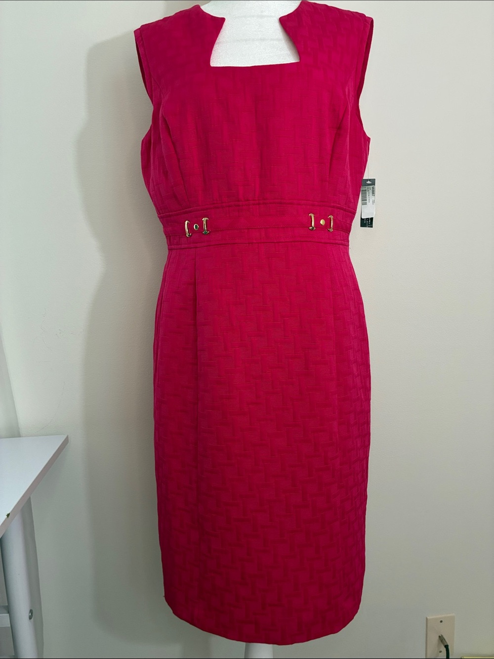 Tahari Bright Fuchsia Pink Dress 10